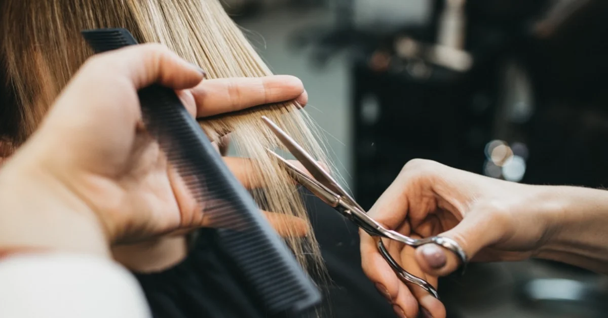 Couper Cheveu Lune : Booster la Pousse Naturellement