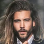 coiffure pour homme cheveux long